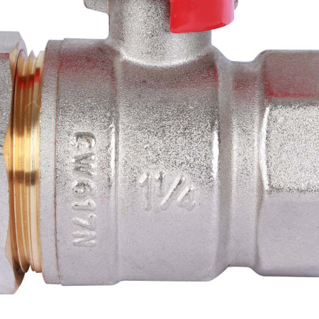 Шаровой кран с американкой 1 1/4" ВН/НР, ручка бабочка (Rommer)